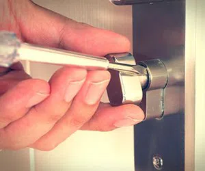 Community Locksmith Store Kansas City, MO 816-826-3082 - lock-locksmiths